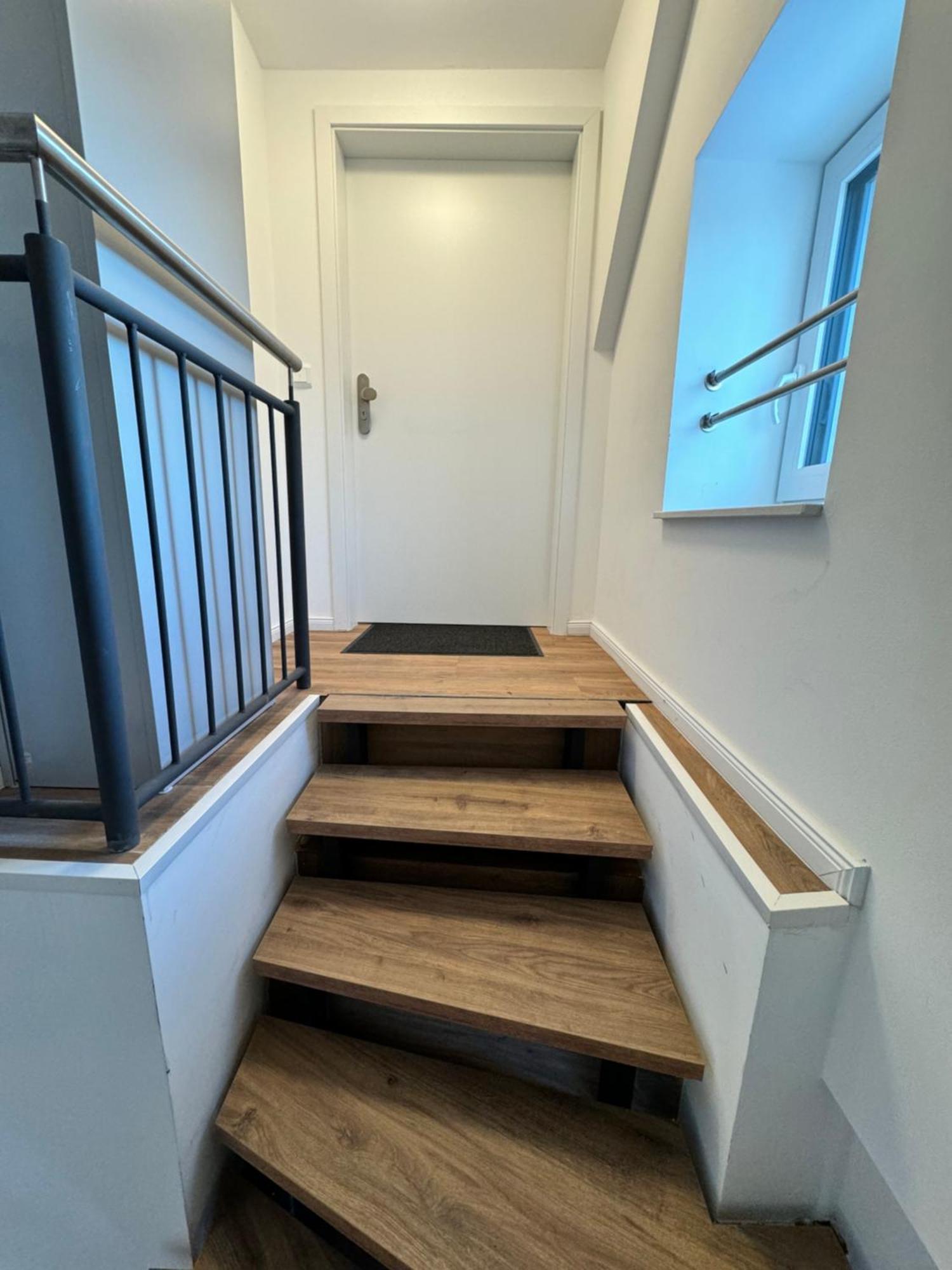 Apartment Modernes Apartment, Voll Eingerichtet Inkl Parkplatz Wlan BRE