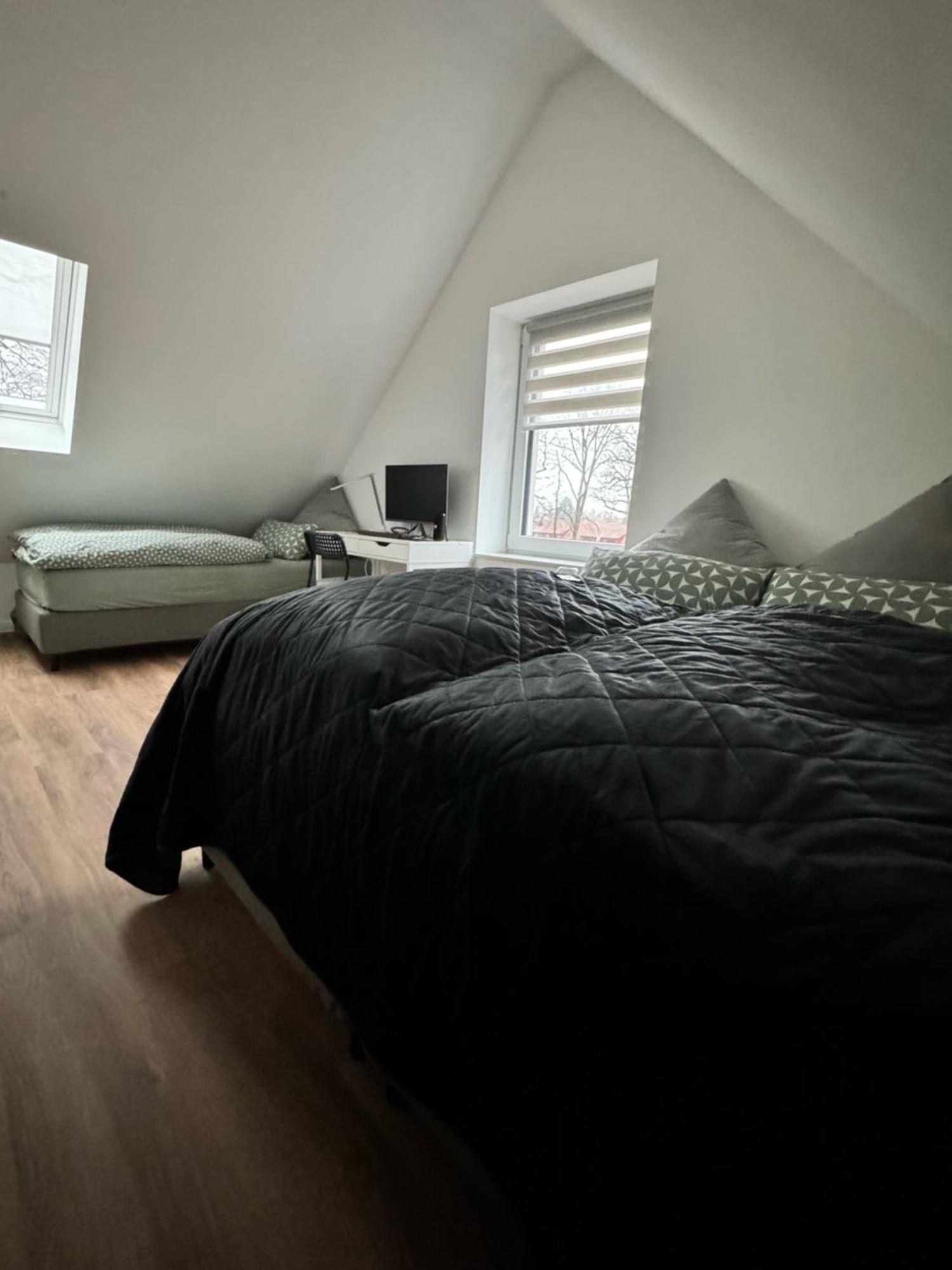 Apartment Modernes Apartment, Voll Eingerichtet Inkl Parkplatz Wlan BRE